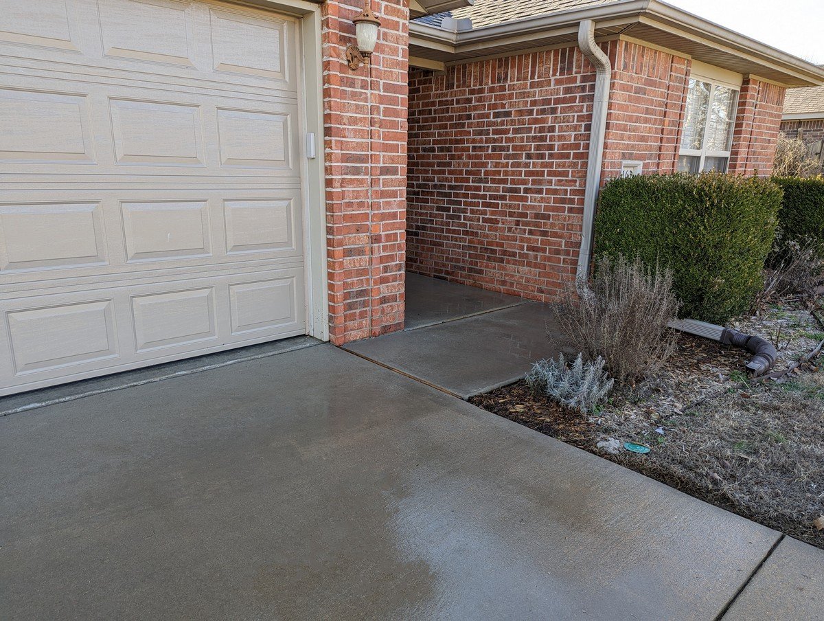 Driveway after pressure washing in Bentonville AR